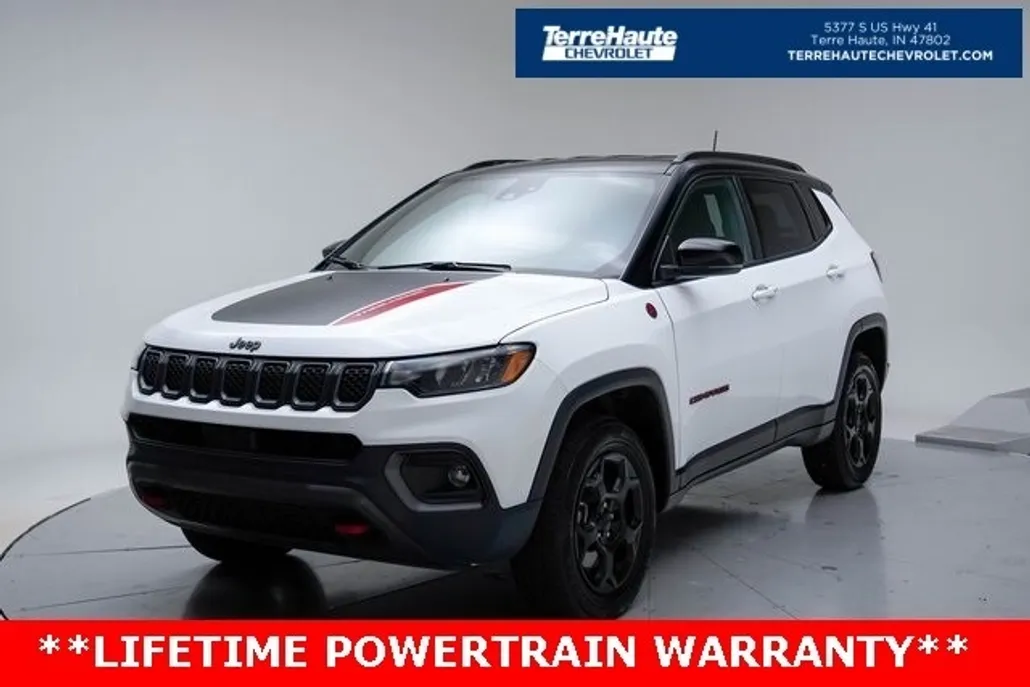 2024 Jeep Compass Trailhawk photo 1