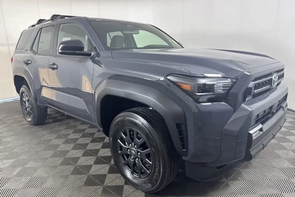 2025 Toyota 4Runner SR5 photo 1