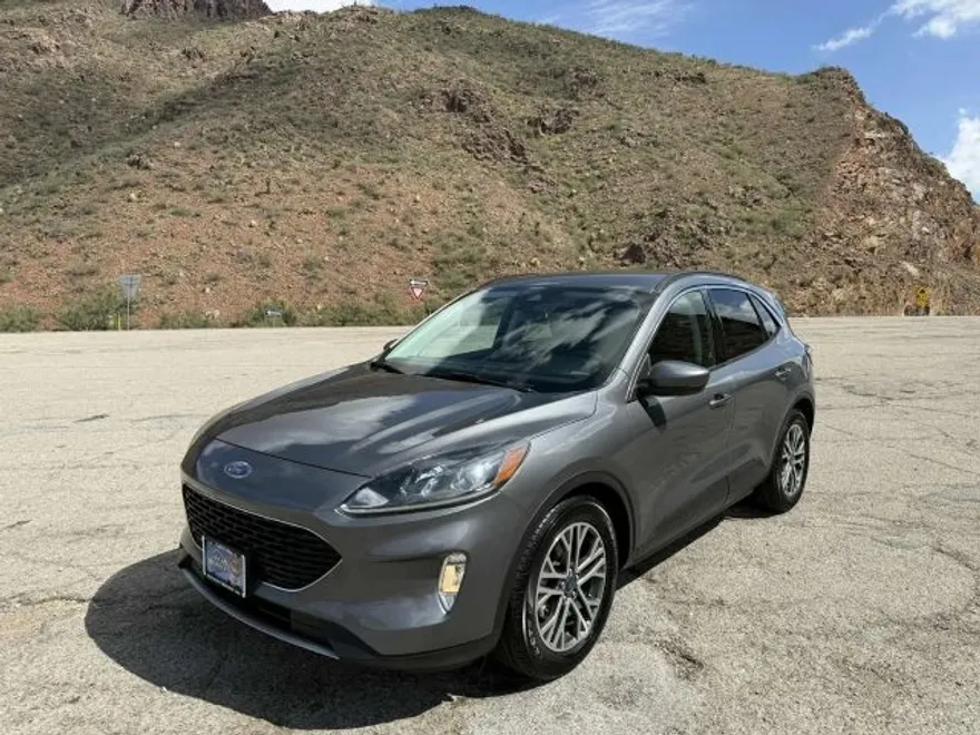 2021 Ford Escape SEL Sport photo 1