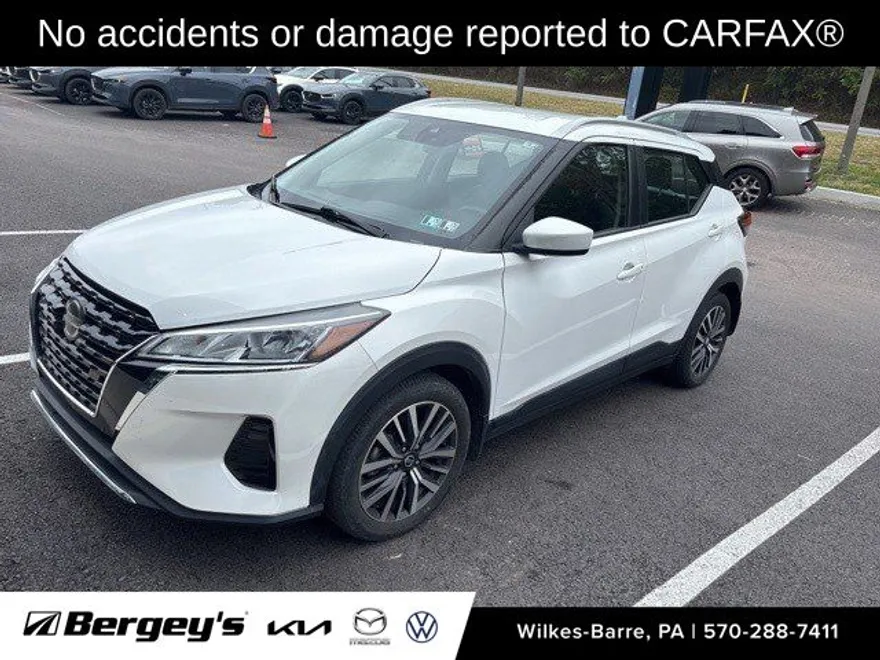 2021 Nissan Kicks SV photo 1
