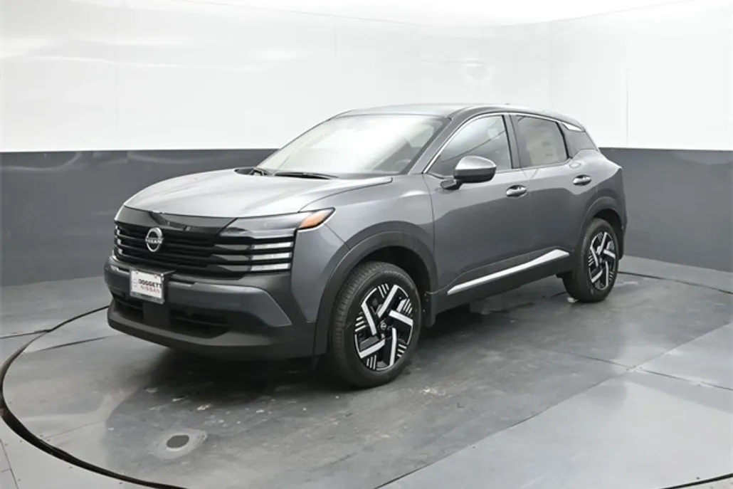 2025 Nissan Kicks SV photo 1
