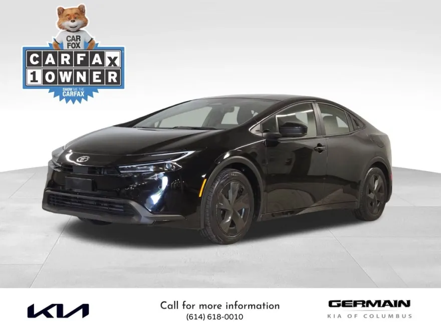 2024 Toyota Prius LE photo 1