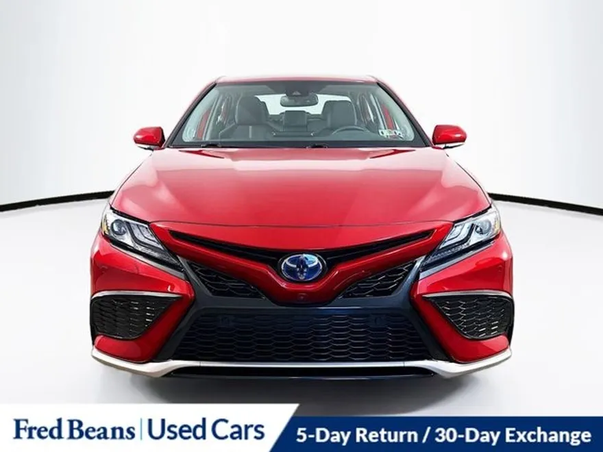 2023 Toyota Camry Hybrid XSE photo 1
