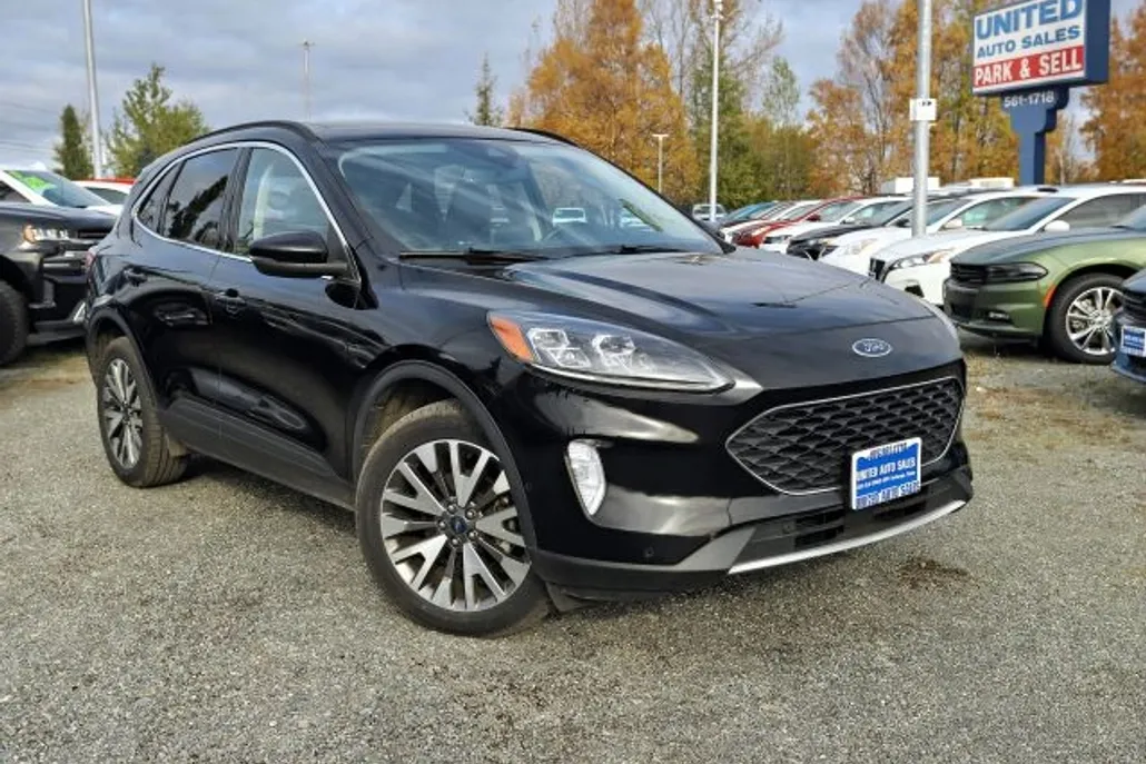 2020 Ford Escape Titanium Sport photo 1