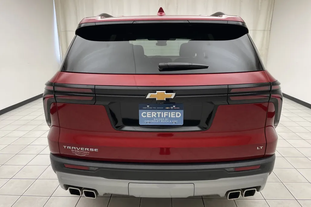 2024 Chevrolet Traverse photo 1