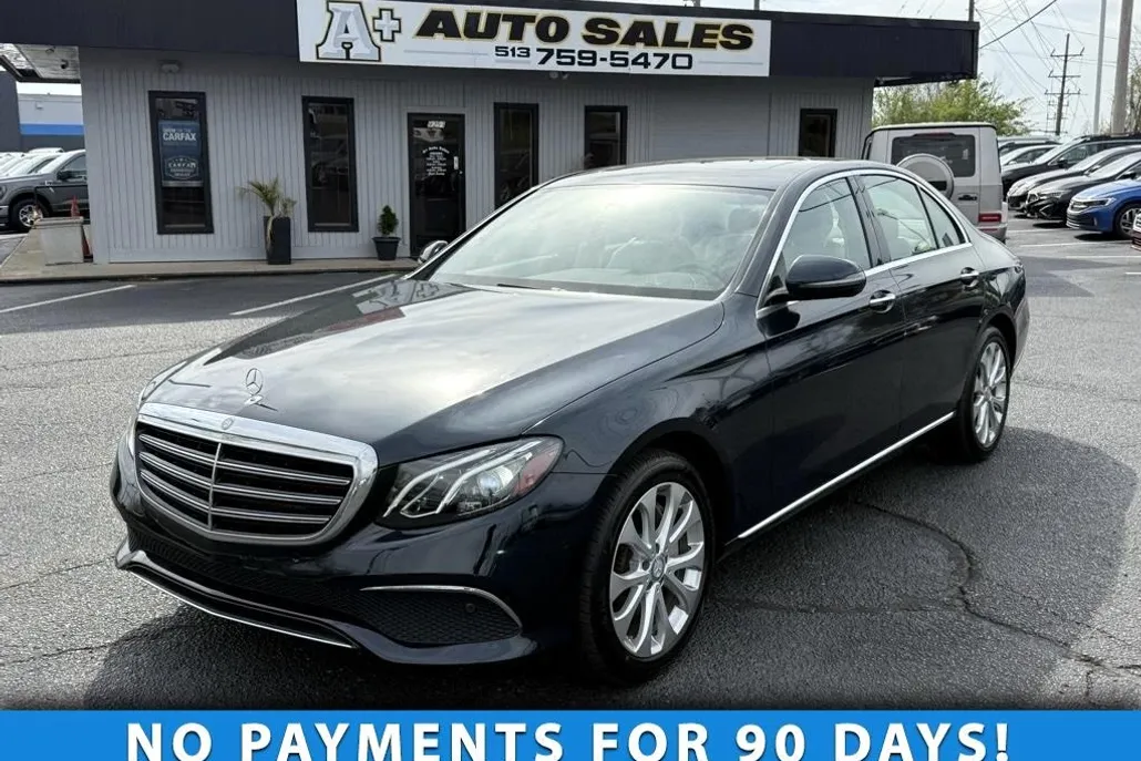 2017 Mercedes Benz E 300 photo 1