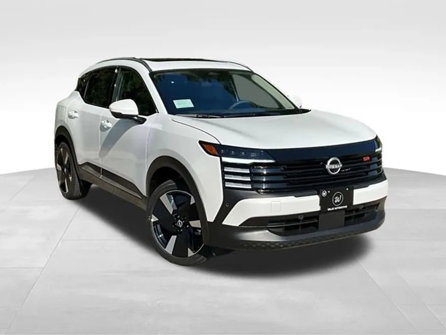 2025 Nissan Kicks SR photo 1