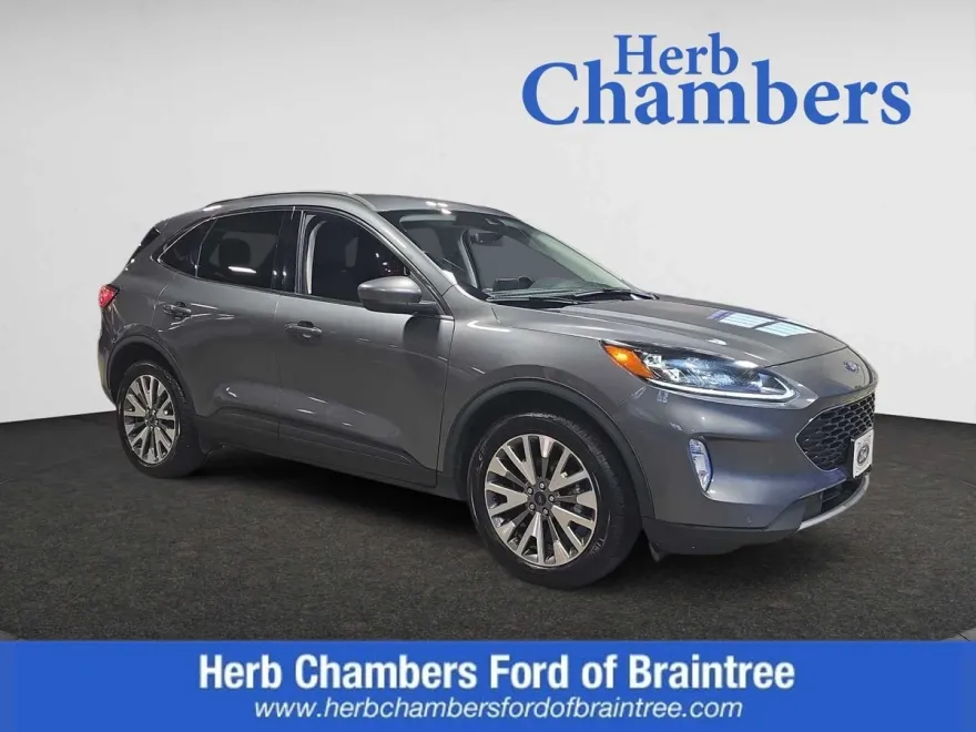 2022 Ford Escape Titanium photo 1