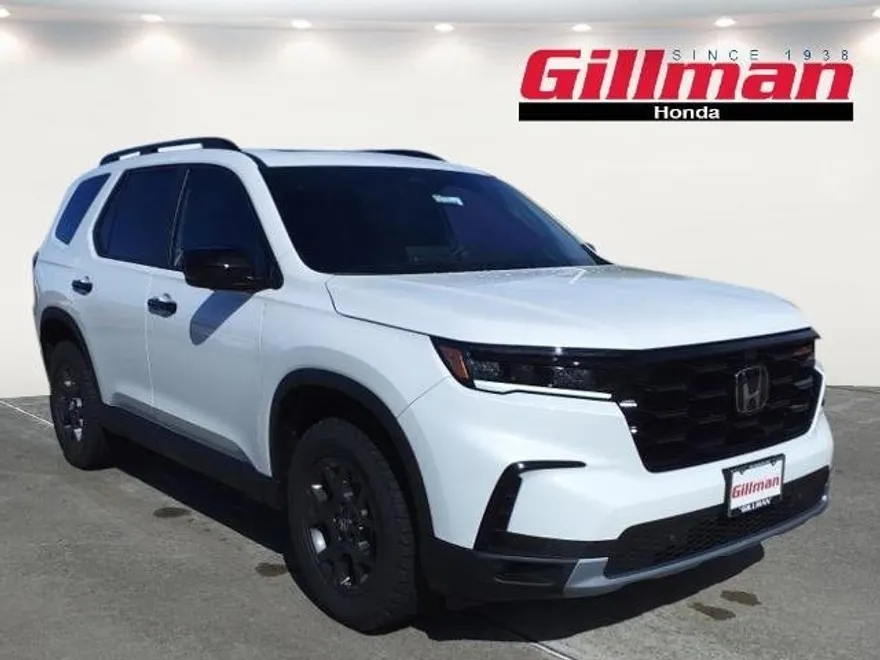 2025 Honda Pilot TrailSport photo 1