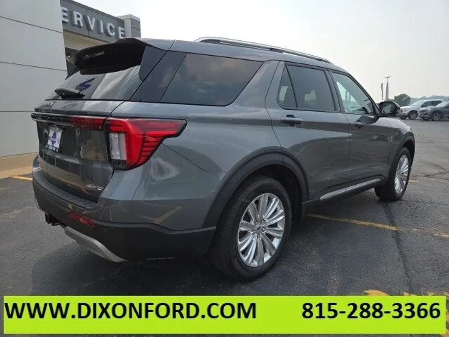 2025 Ford Explorer Platinum photo 1