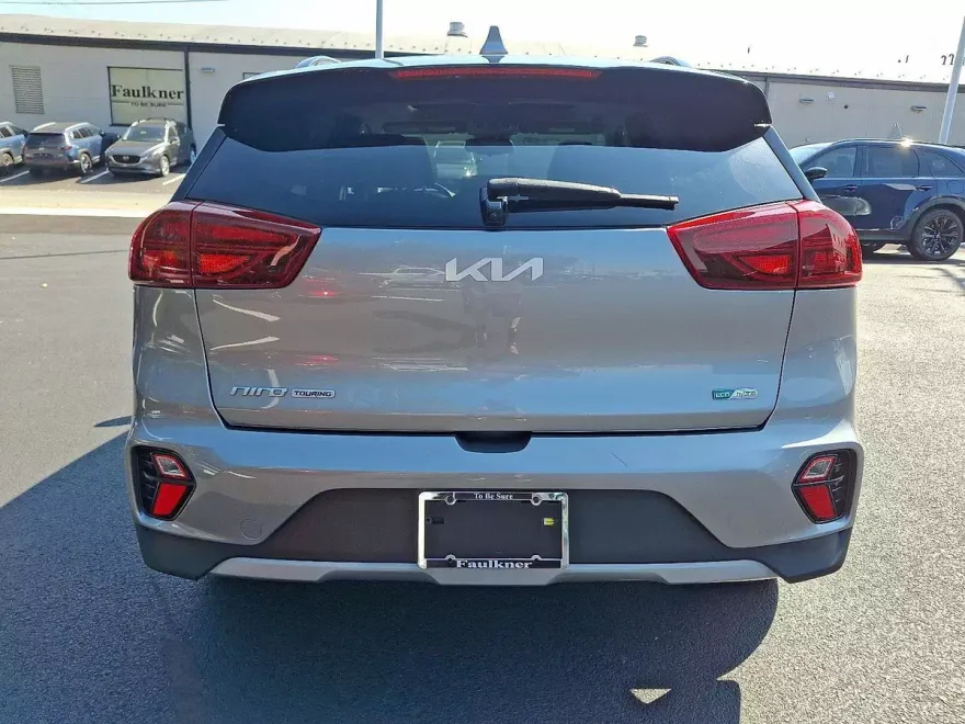 2022 Kia Niro Touring Special Edition photo 1