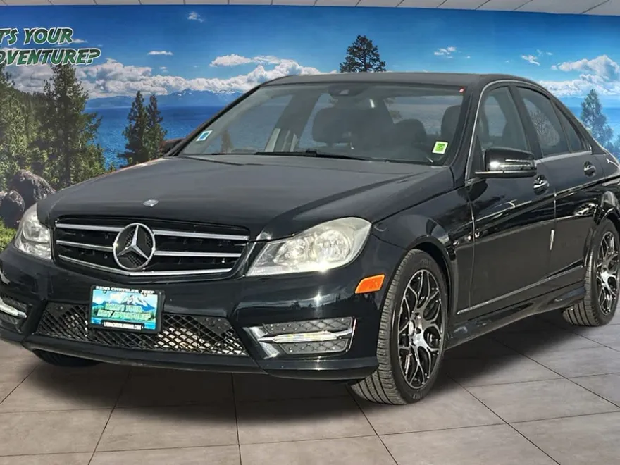 2014 Mercedes Benz C 300 Luxury Sedan photo 1