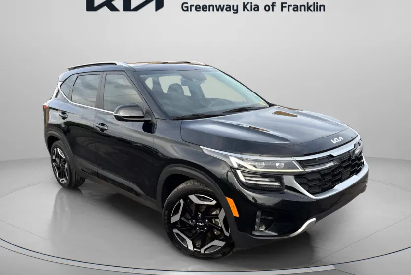 2024 Kia Seltos SX photo 1