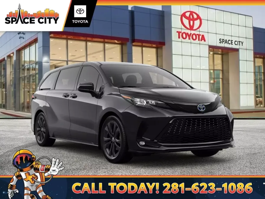 2025 Toyota Sienna XSE photo 1