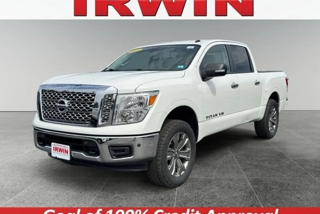 2019 Nissan Titan SV photo 1