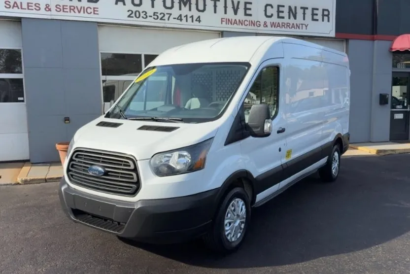 2019 Ford Transit Van photo 1