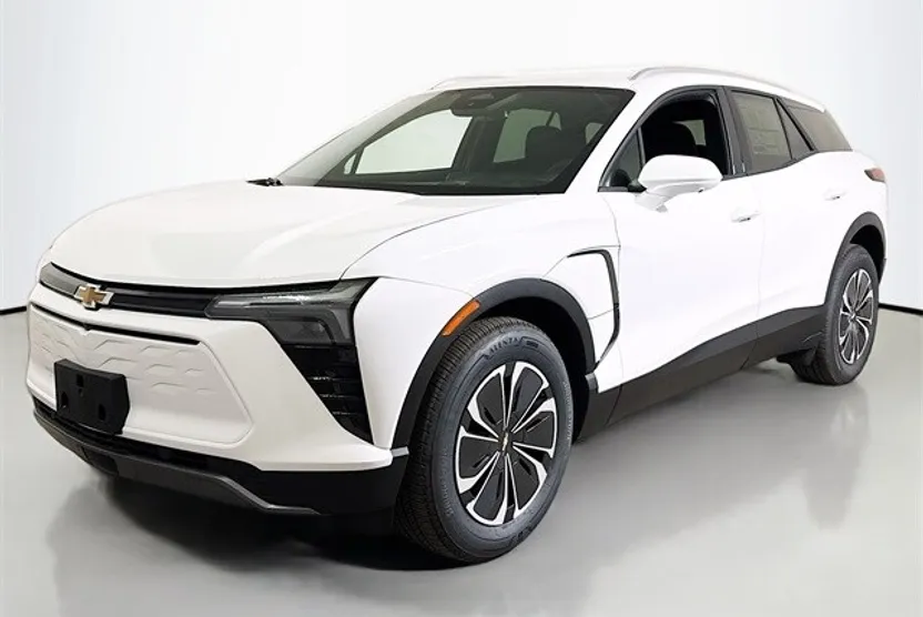 2025 Chevrolet Blazer EV photo 1