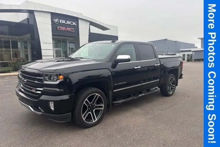 2017 Chevrolet Silverado 1500 LTZ photo 1
