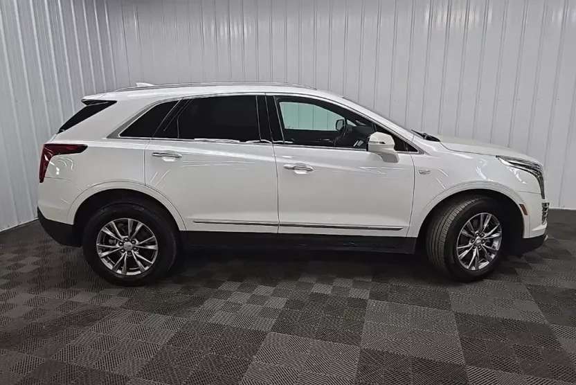 2023 Cadillac XT5 Premium Luxury photo 1