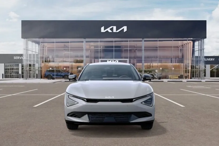 2025 Kia EV6 Light photo 1