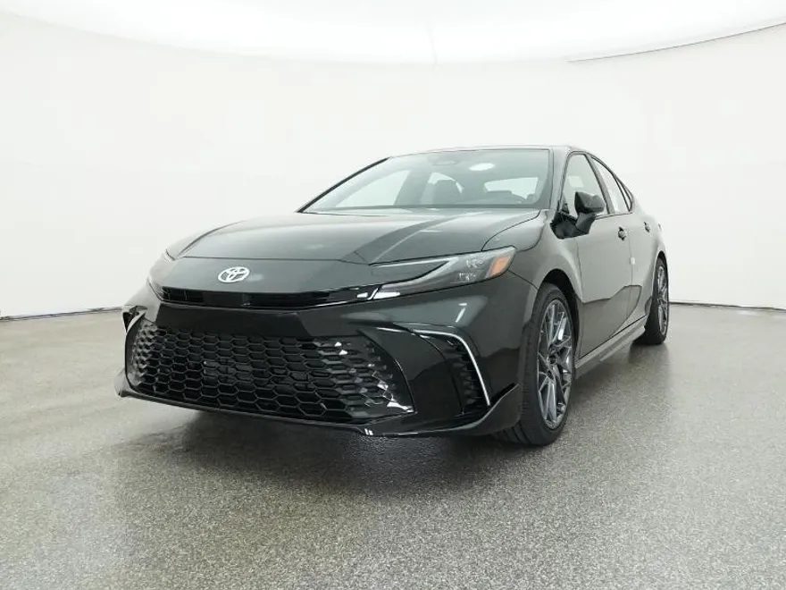 2025 Toyota Camry XSE photo 1