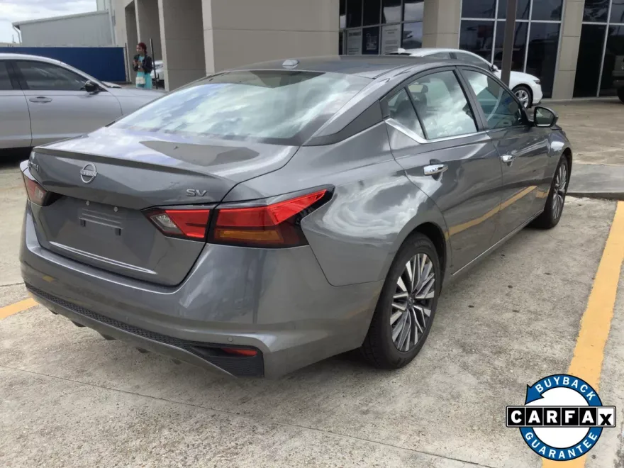 2024 Nissan Altima 2.5 SV photo 1