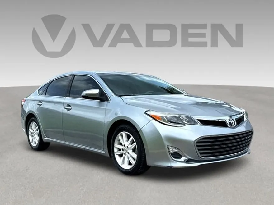 2015 Toyota Avalon XLE photo 1