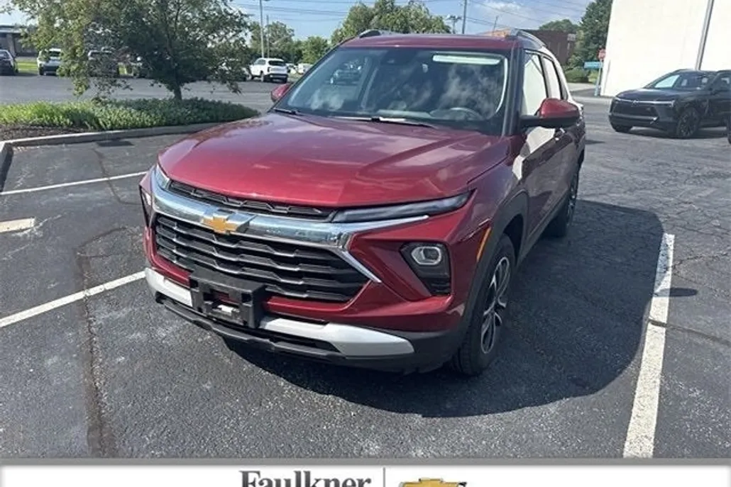 2025 Chevrolet Trailblazer LT photo 1