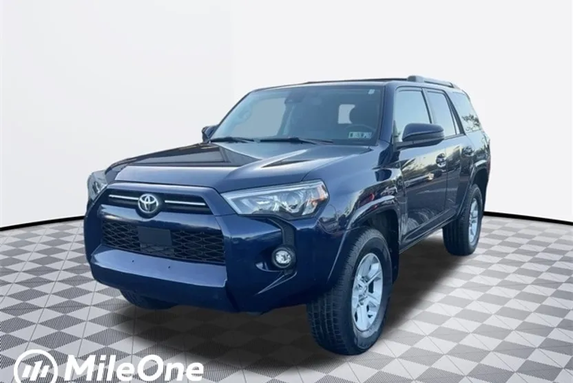 2022 Toyota 4Runner SR5 photo 1