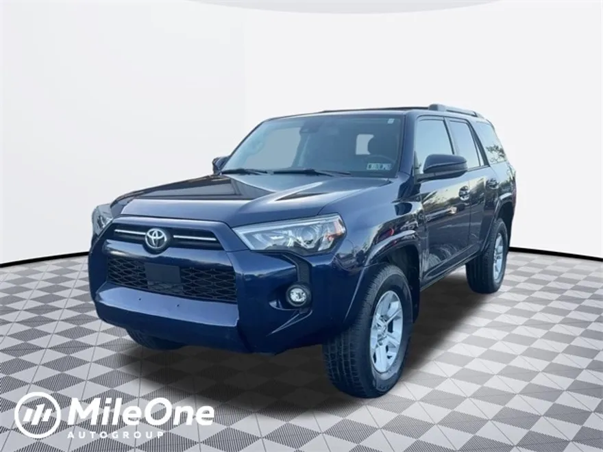 2022 Toyota 4Runner SR5 photo 1