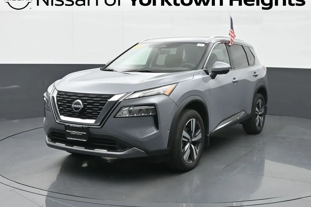 2023 Nissan Rogue SL photo 1