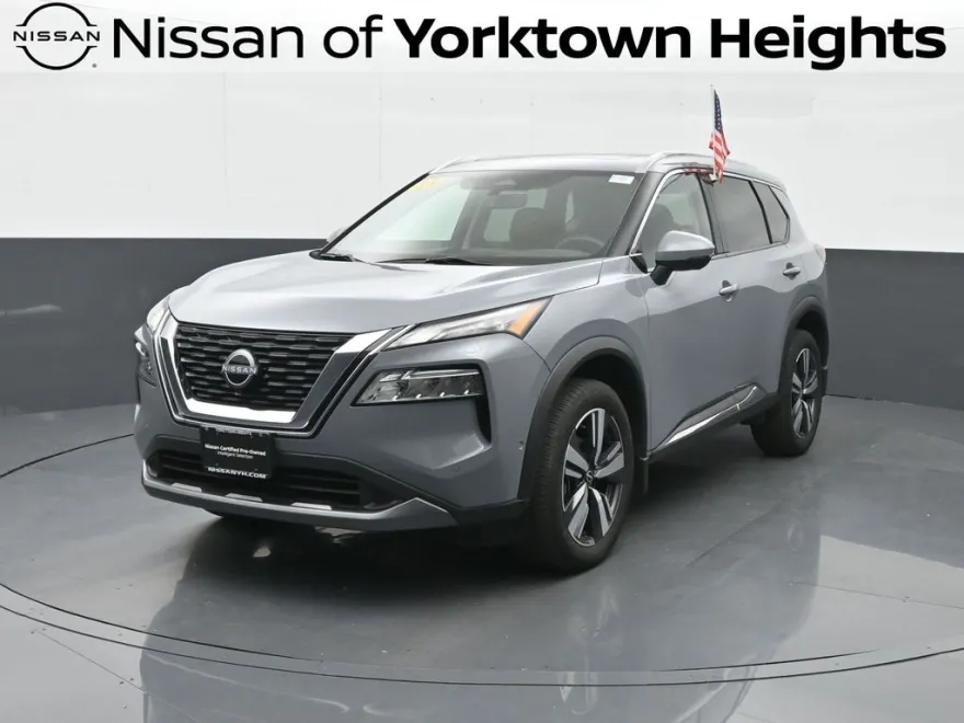 2023 Nissan Rogue SL photo 1