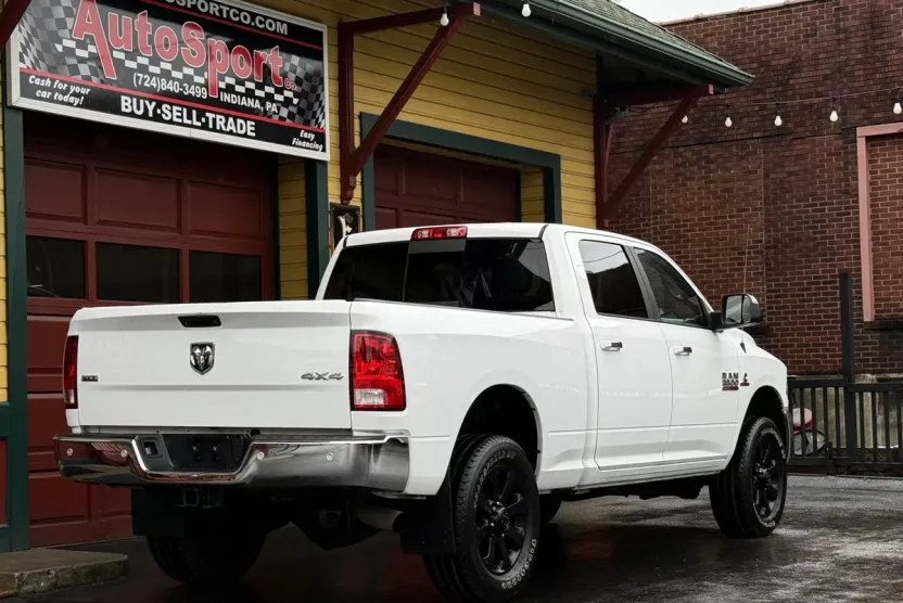 2018 Ram 3500 SLT photo 1
