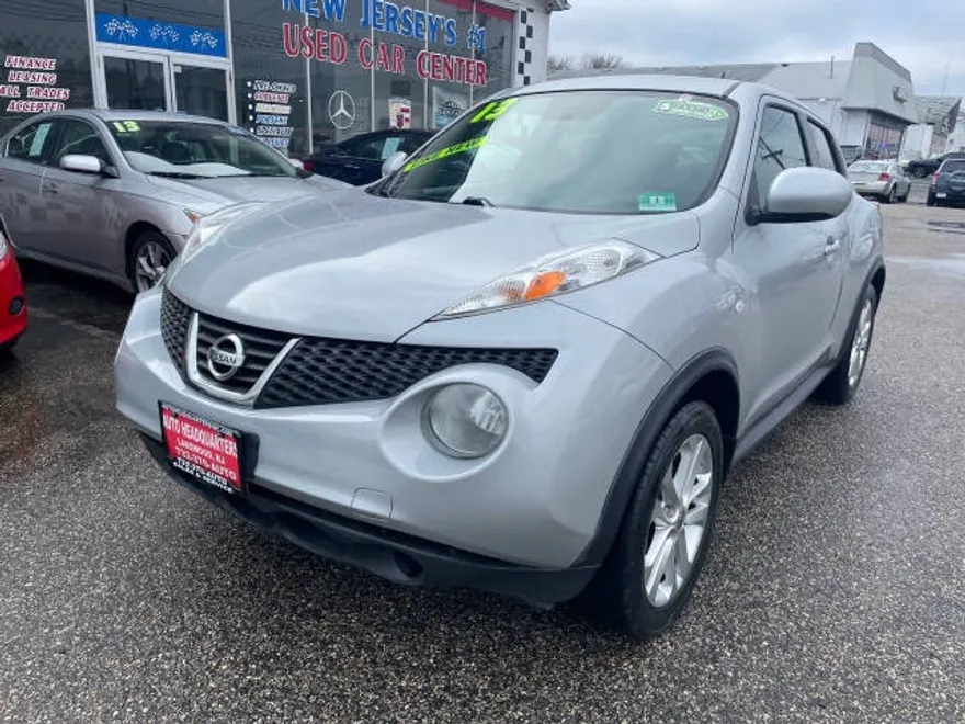 2013 Nissan Juke SV photo 1