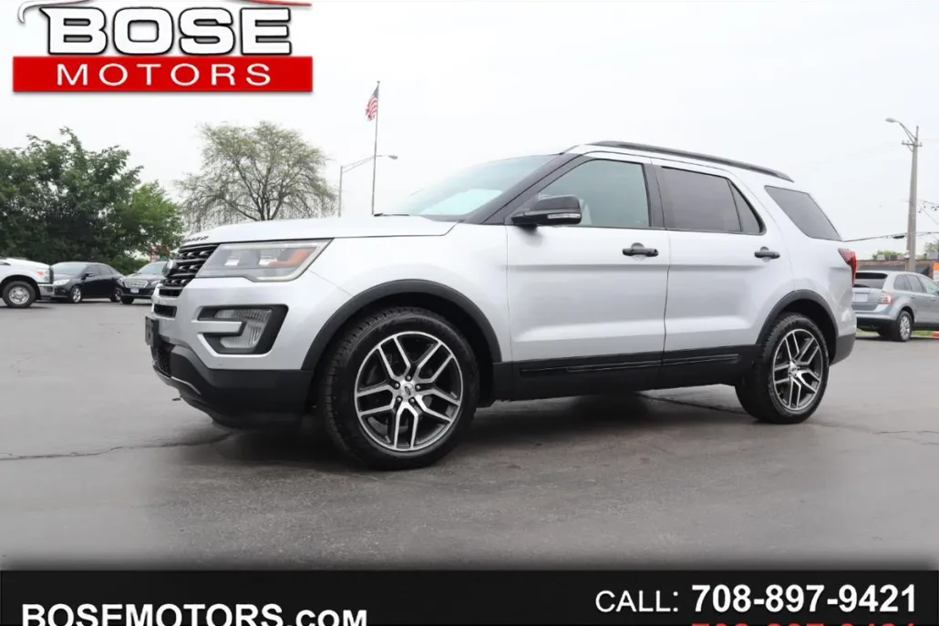 2017 Ford Explorer Sport photo 1