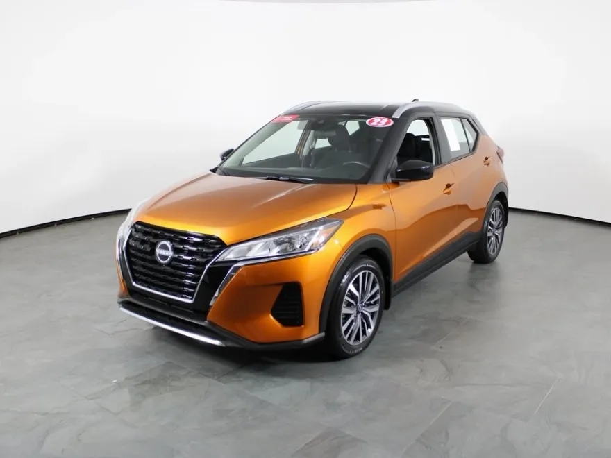 2023 Nissan Kicks SV photo 1