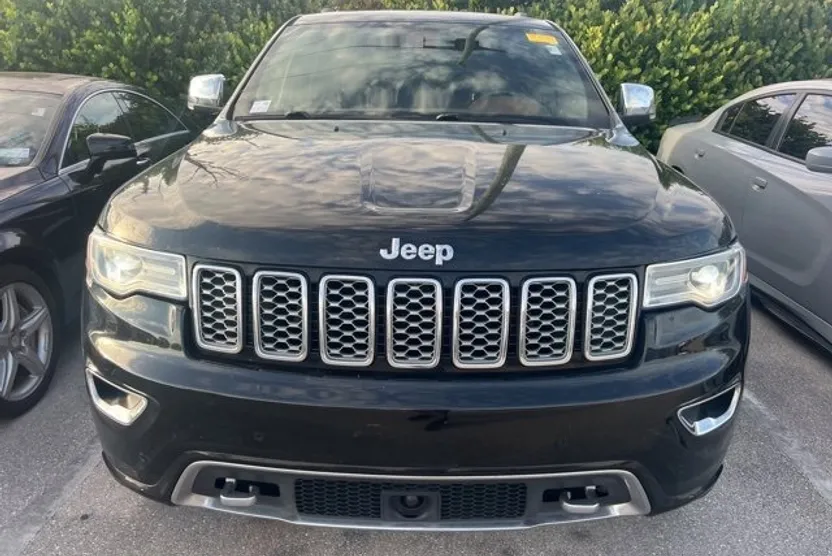 2020 Jeep Grand Cherokee Overland photo 1