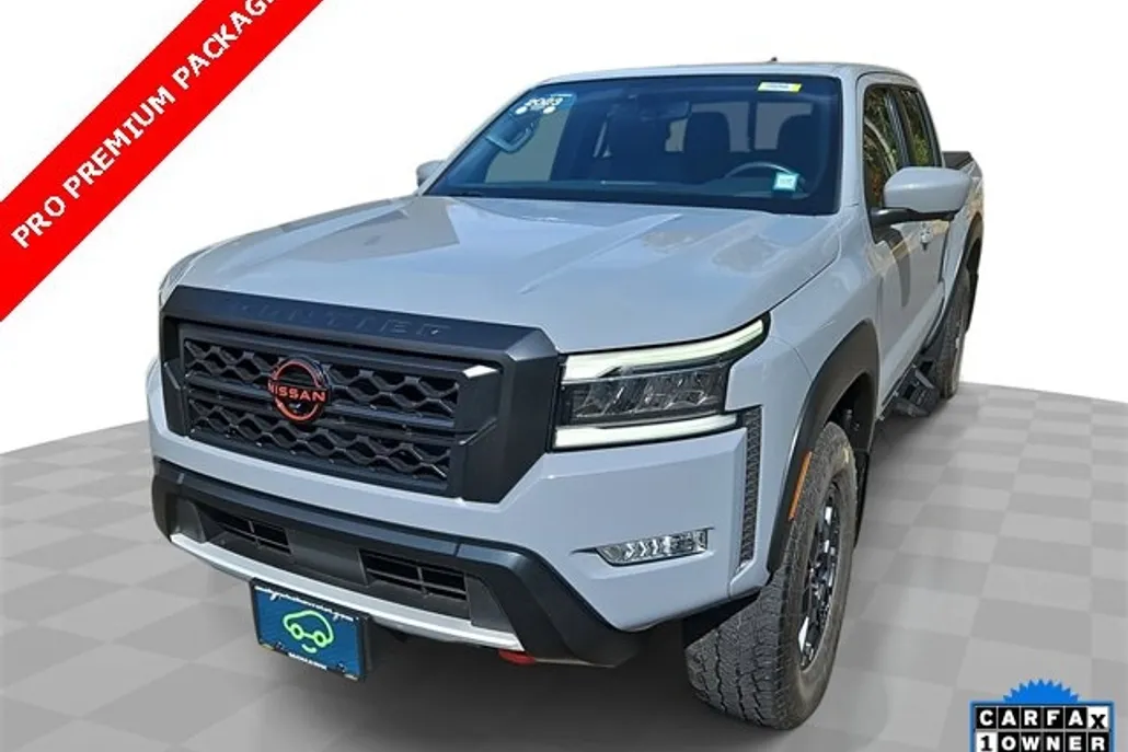 2023 Nissan Frontier PRO-4X photo 1