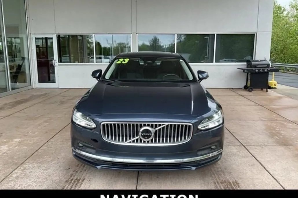 2023 Volvo S90 Ultimate photo 1