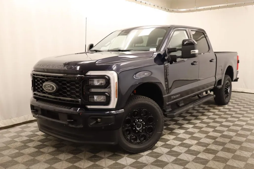 2025 Ford F-250 Lariat photo 1