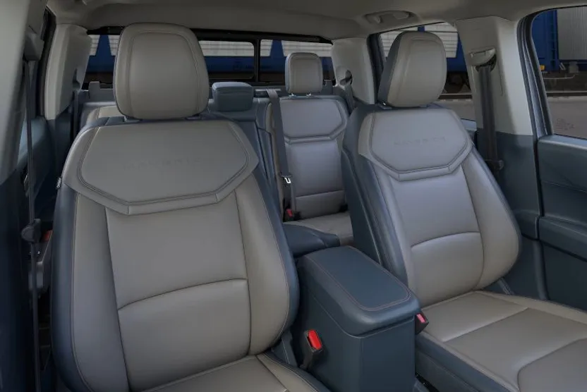 2025 Ford Maverick Lariat photo 1