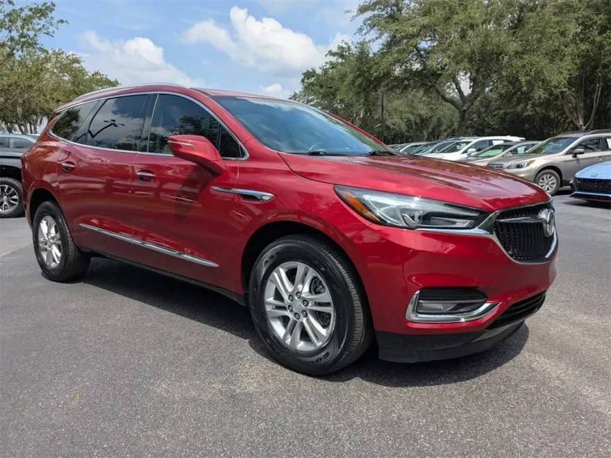 2021 Buick Enclave Essence photo 1
