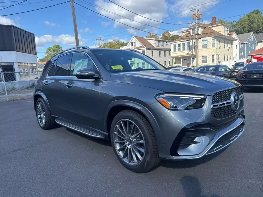 2026 Mercedes Benz GLE 450 4MATIC photo 1