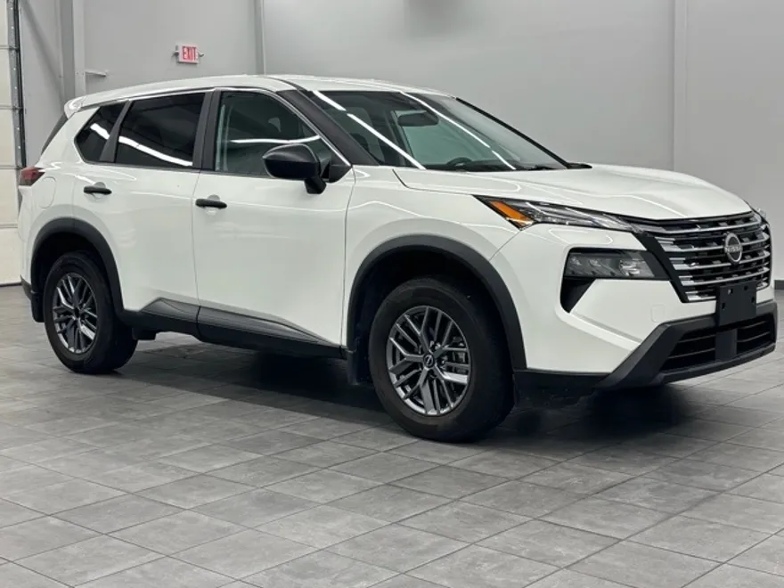 2024 Nissan Rogue S photo 1