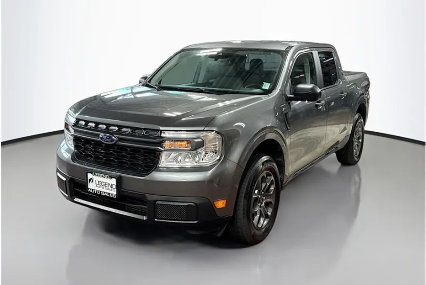 2024 Ford Maverick XLT photo 1