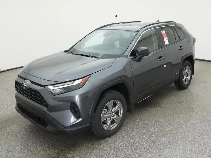2025 Toyota RAV4 Hybrid LE photo 1