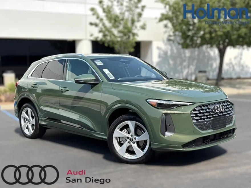 2025 Audi Q5 2.0T Premium Plus photo 1