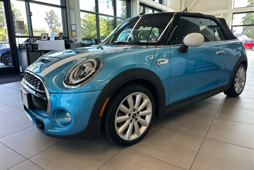 2019 Mini Cooper Convertible Signature photo 1
