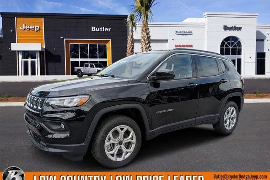2025 Jeep Compass Latitude photo 1
