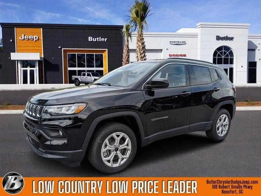 2025 Jeep Compass Latitude photo 1